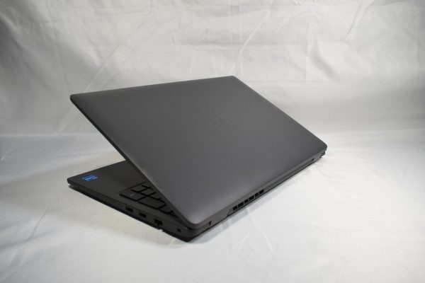 Dell Latitude 3540 15  - Intel i5 1335U 16GB 256GB - Laptop Discount